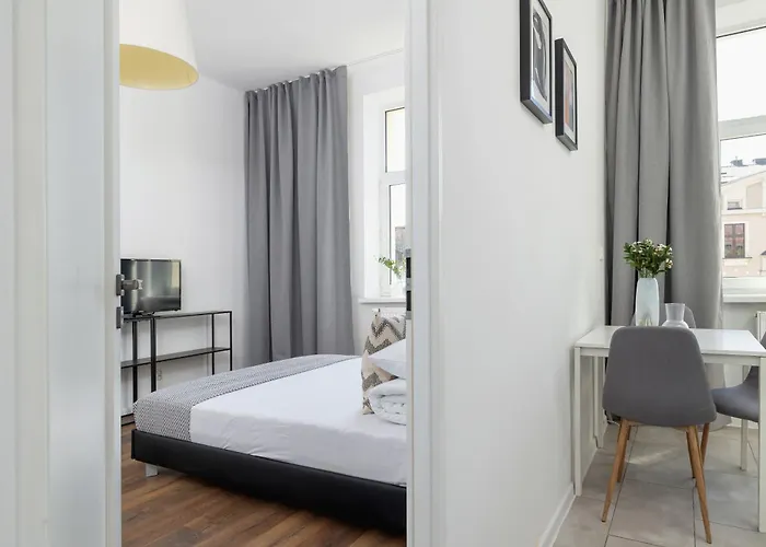 Appartamento 2-bedroom - Dluga 65 *